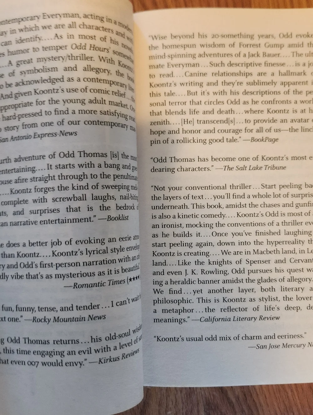 Dean Koontz Odd Hours Paperback - Picture 3 of 3